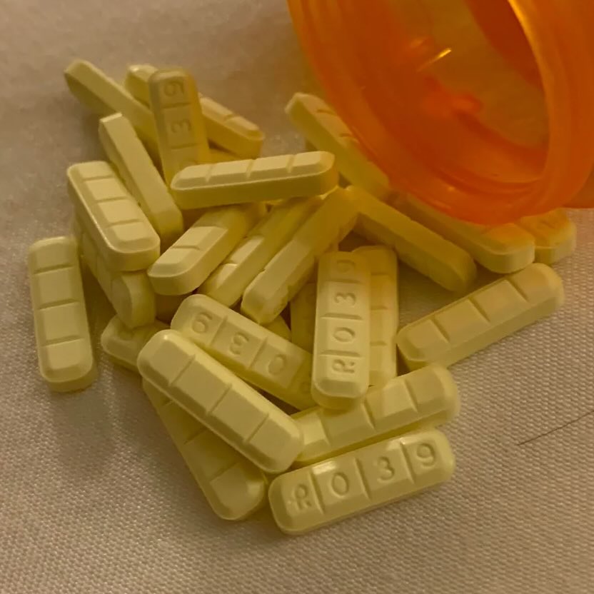 R 039 Pill school bus xanax